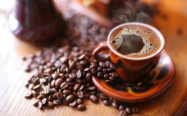 Mẹo tẩy sạch mảng bám, vết ố vàng răng bằng dầu dừa Mẹo tẩy sạch mảng bám, vết ố vàng răng bằng dầu dừa