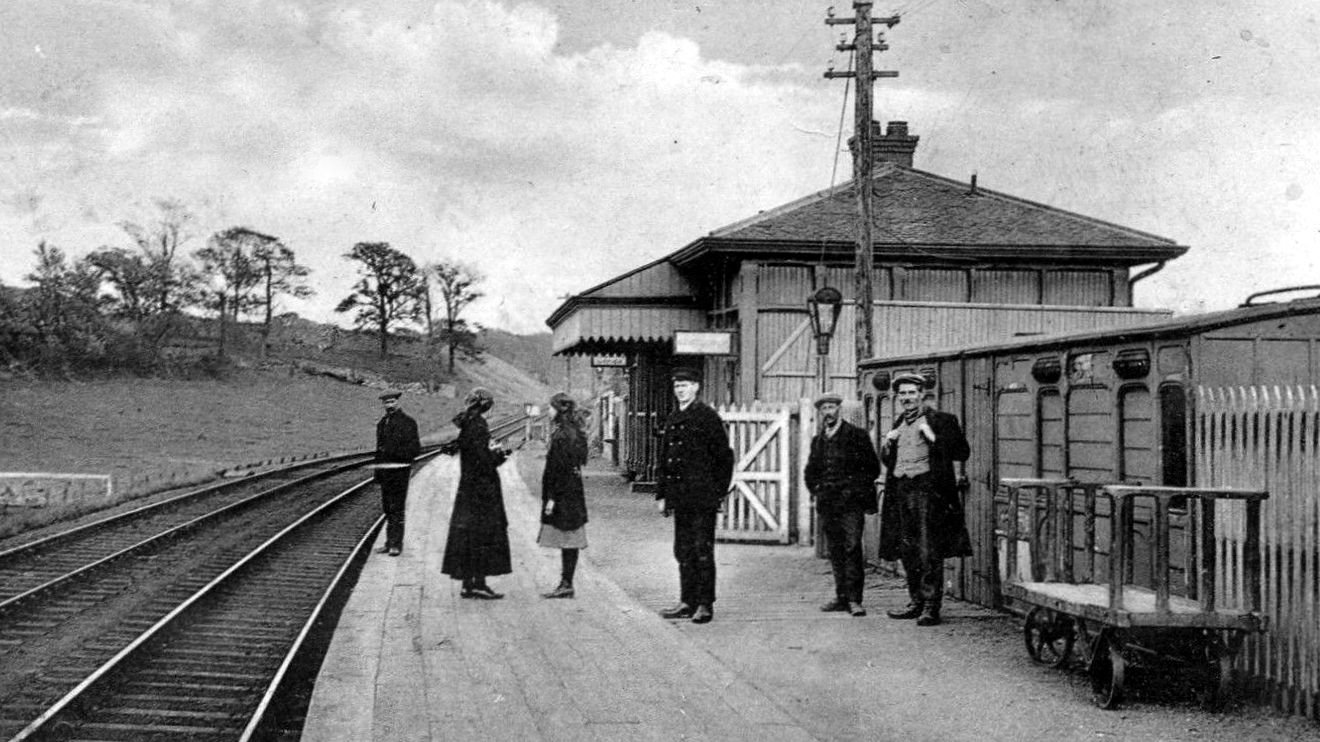 Tour Scotland Photographs Old Photograph Railway Station Torryburn