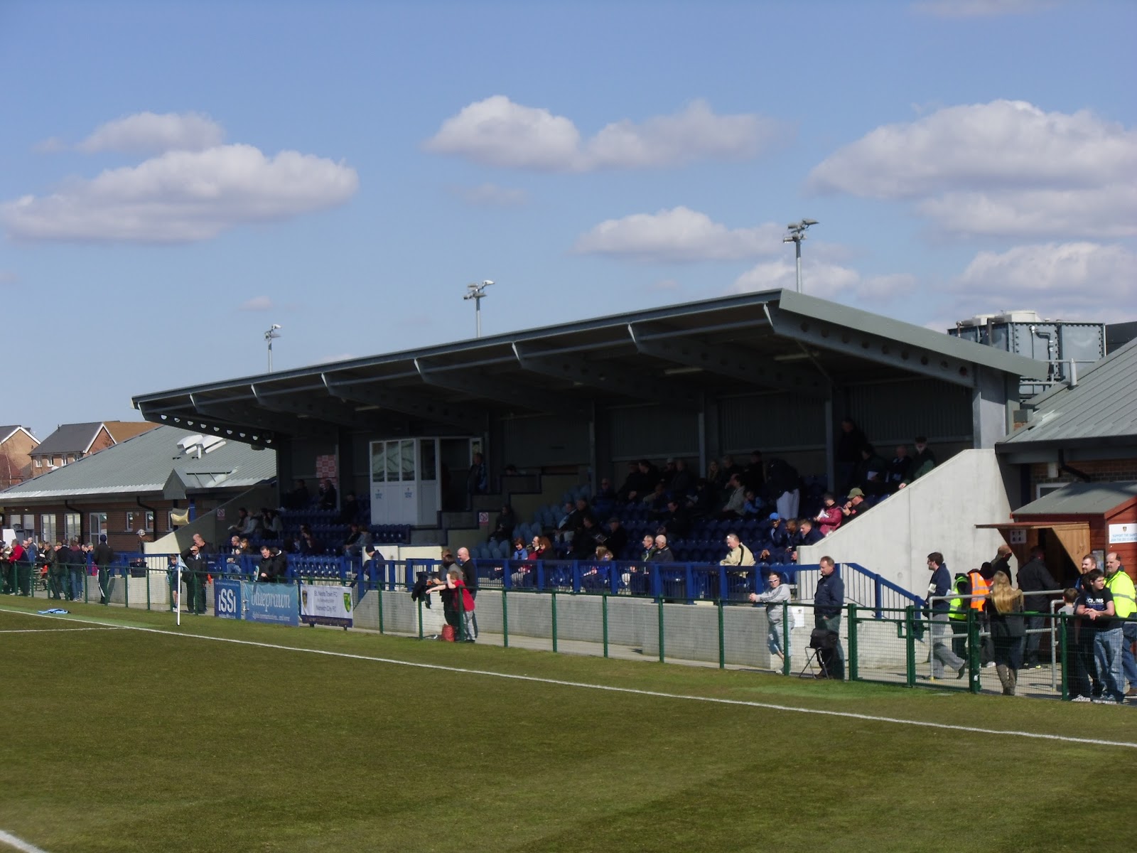 Damage In The Box! St NEOTS TOWN (New Rowley Park)