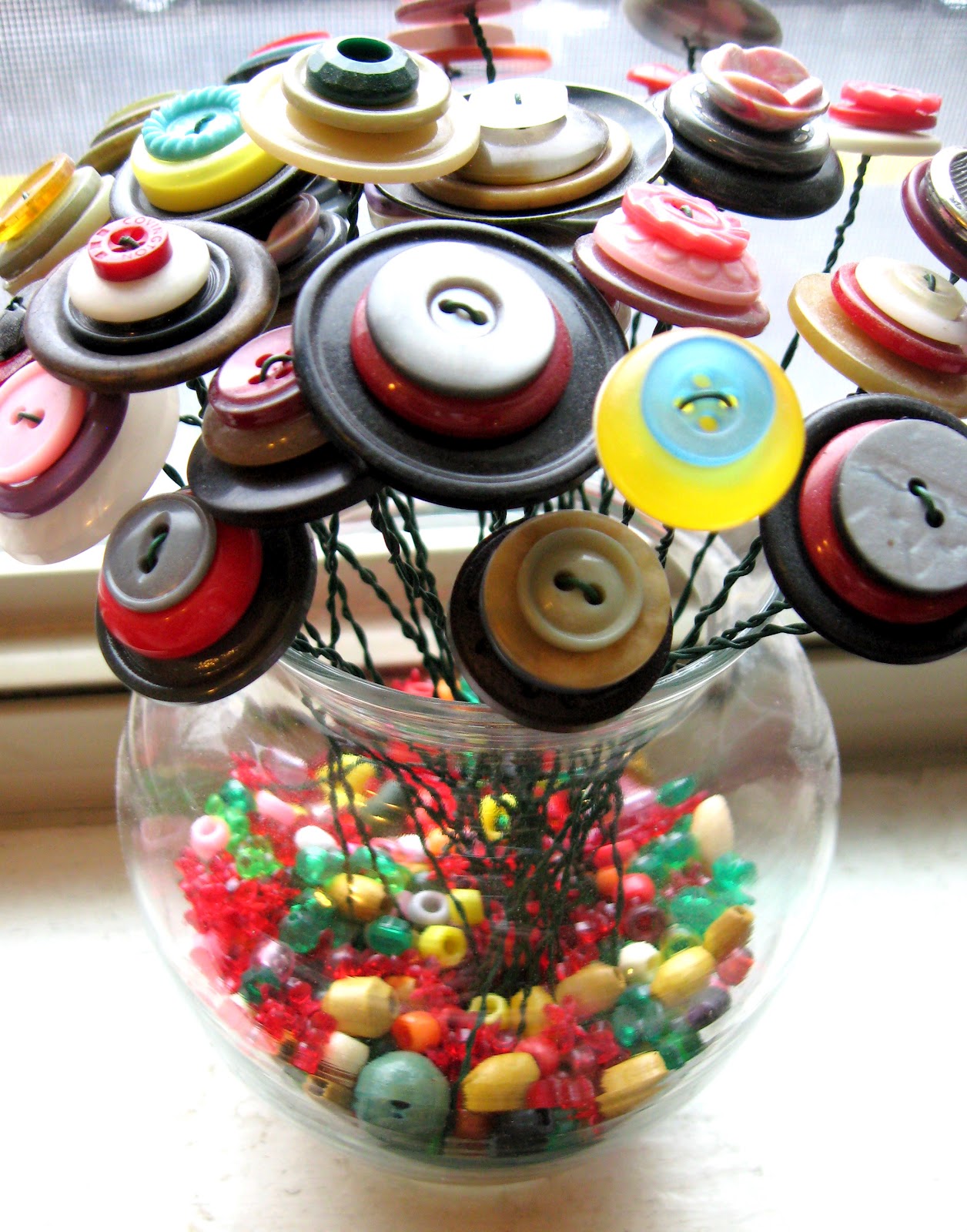 Tutorial: Button Bouquet | Emerging Creatively Jewelry Tutorials