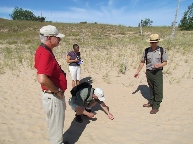Park Ranger lesson at Sleeping Bear Dunes (photo by J. Schechter) Park Ranger lesson at Sleeping Bear Dunes (photo by J. Schechter)