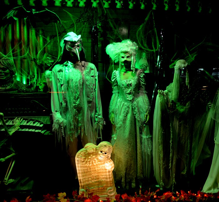 BLOG Halloweentown Store Window Displays