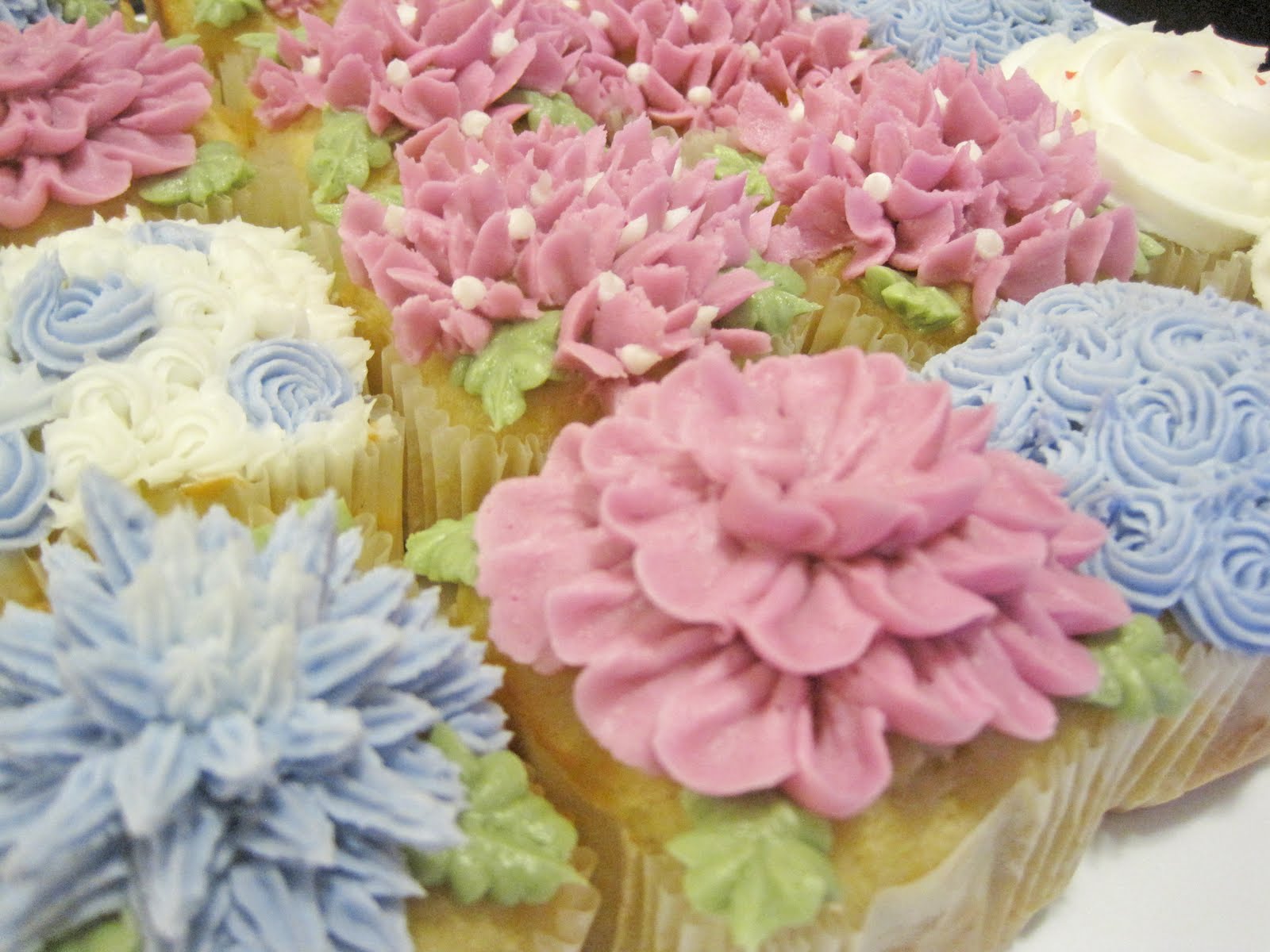 Cupcake Decorations For Weddings Cupcake Decorations For Weddings