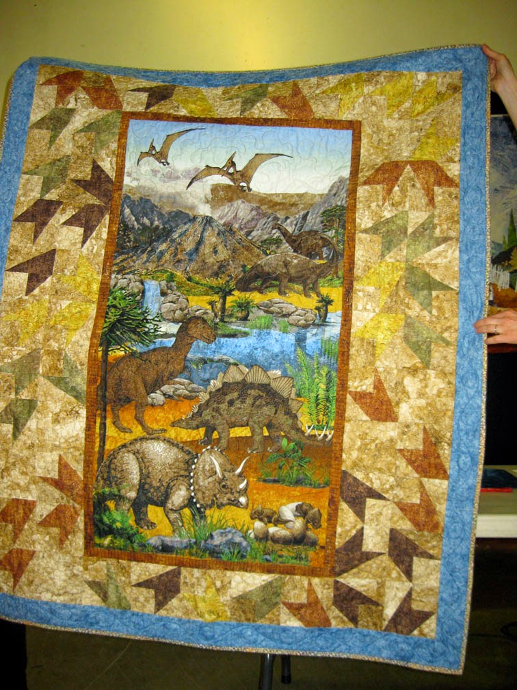 Walk On The Wool Side: PANEL QUILTS WITH INTERESTING BORDERS