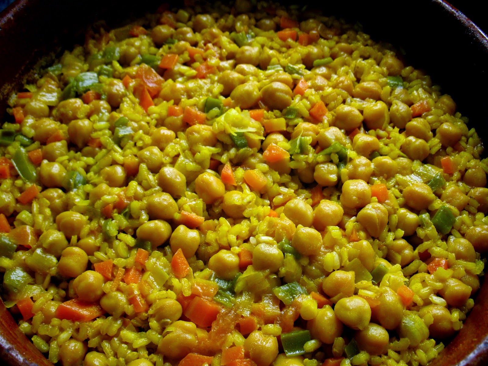 ARROZ INTEGRAL CON VERDURAS Y GARBANZOS