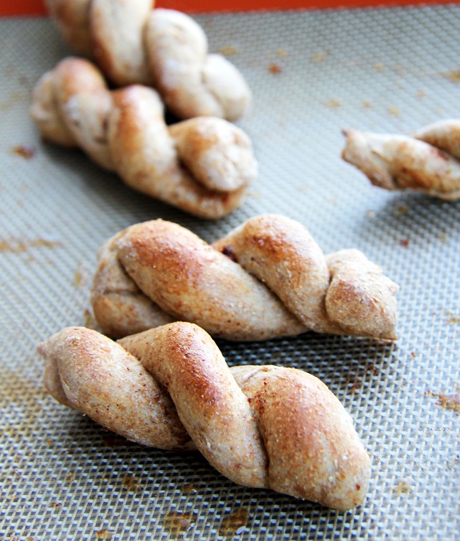 Mix it Up Honey Cinnamon Pretzel Twists