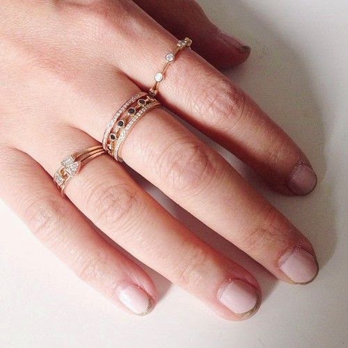 V A L E J E W E L R Y DELICATE RING STACK