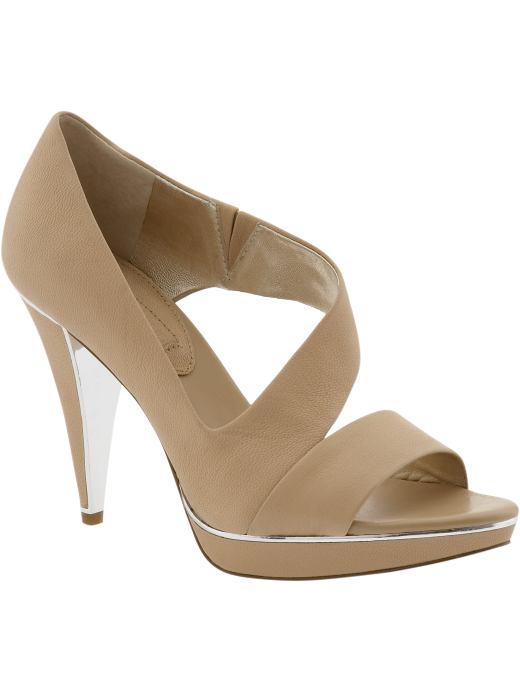 The teach Zone Selena Gomez Canvas Shoes Photo