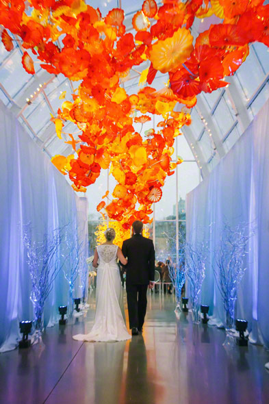 Clane Gessel Photography Our Top Seattle Wedding Venues Chihuly