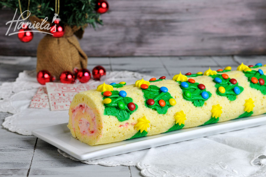 Haniela's: Christmas Tree Candy Cane Cake Roll