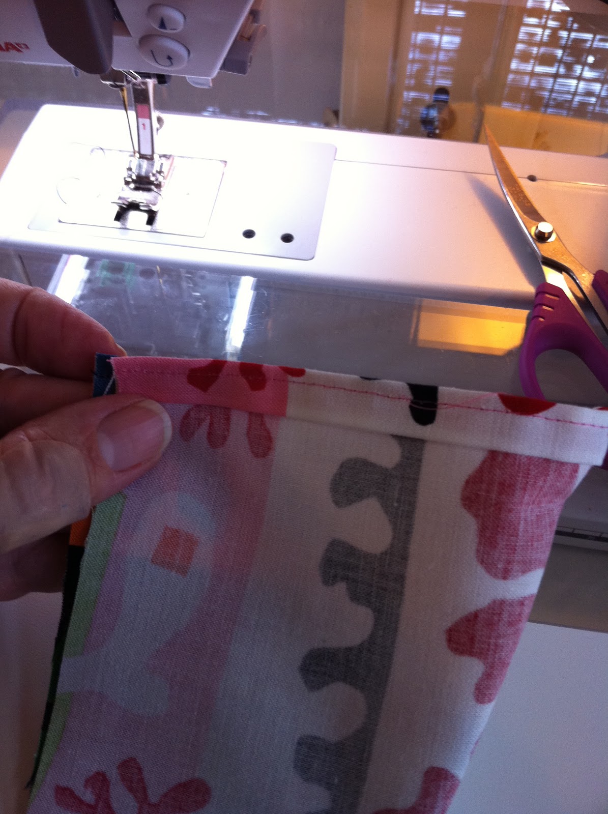 Leslie Tucker Jenison Quilt "Sleeveology" (or, how to make a hanging