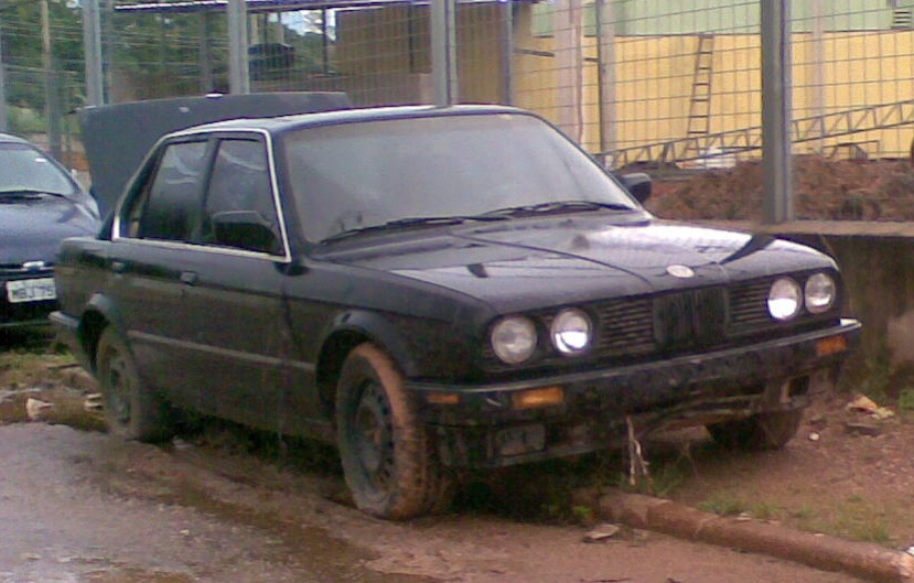 Foto De Uma Bmw 325