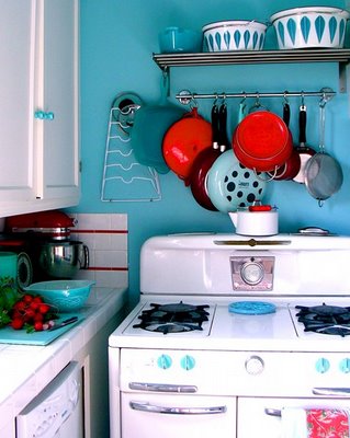 Kitchen Decorations on Accent Wall With Eye Popping Colors  Wonderful Combination Of Blue And