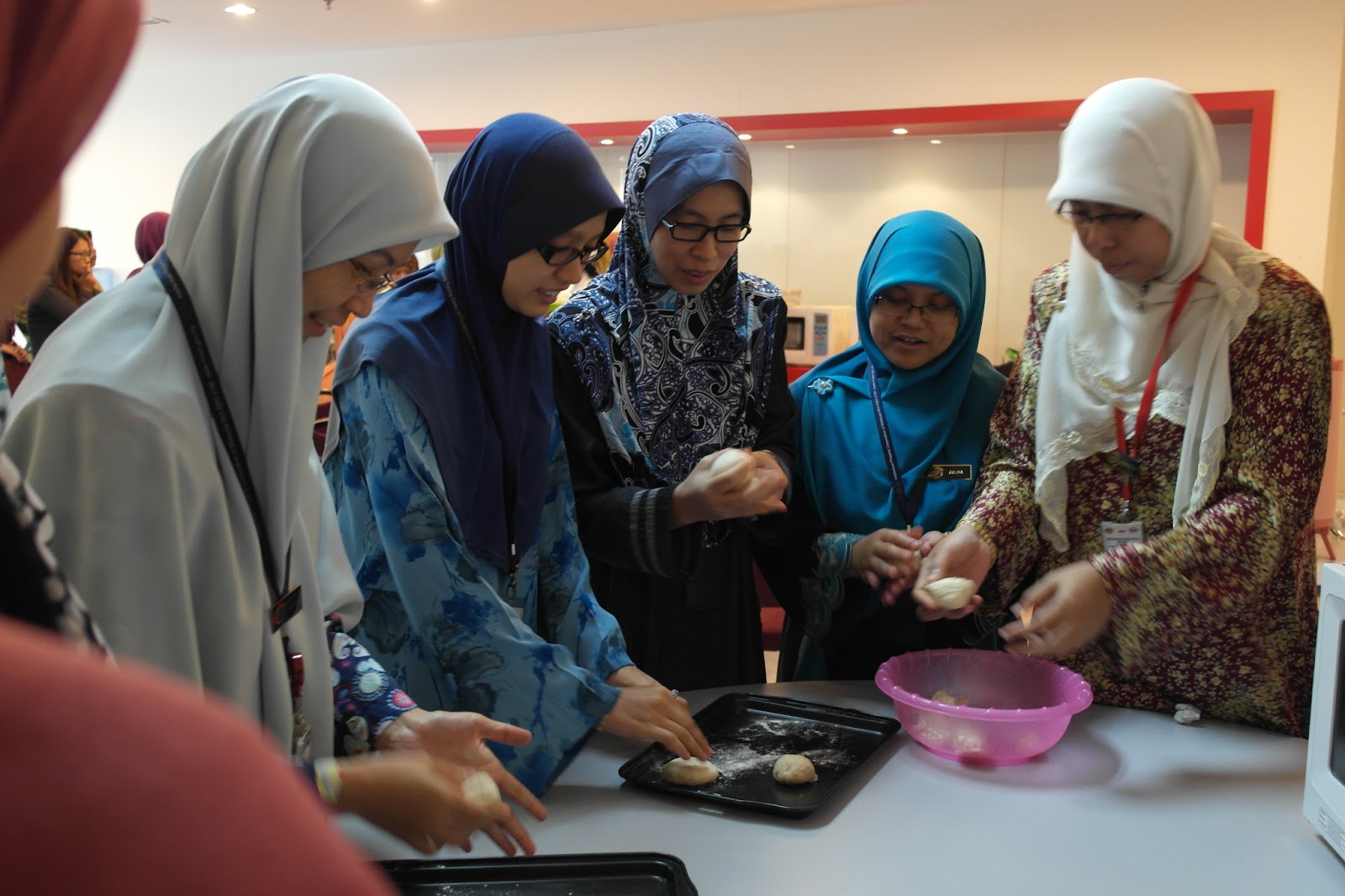 KELAB SUKAN DAN KEBAJIKAN MyIPO KURSUS ASAS MEMBUAT ROTI