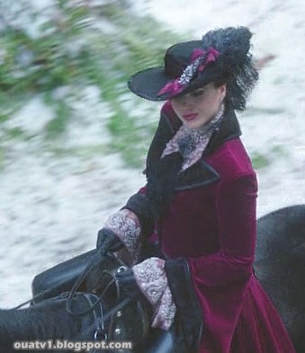 ouat-evil-queens-outfits-1x16-01-04.jpg