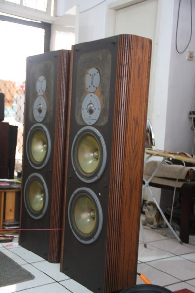 infinity rs3b speakers