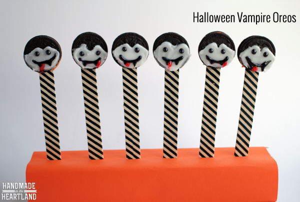 Halloween Snacks: Vampire Oreos #SpookySnacks #shop