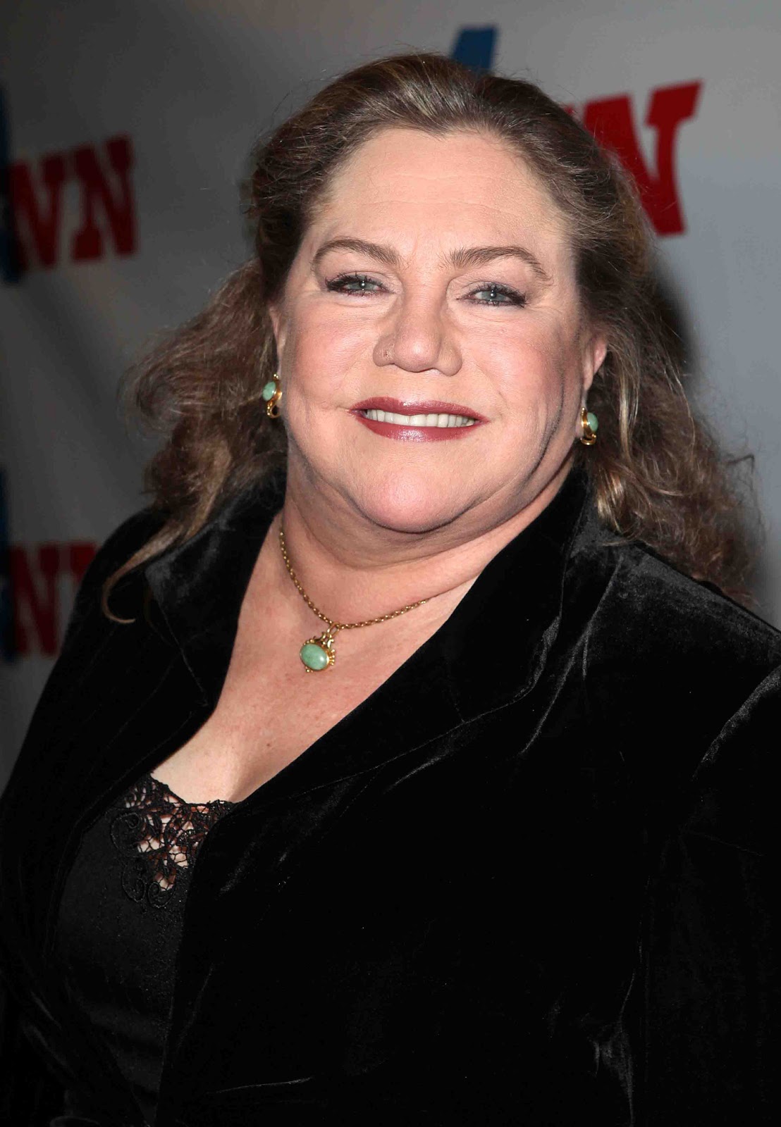 http://4.bp.blogspot.com/-AgwgojPsw68/UTocCN3ekQI/AAAAAAACt0Q/lklSKTmRJzE/s1600/Kathleen+Turner.jpg