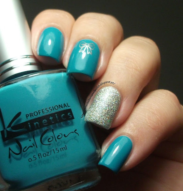 The Clockwise Nail Polish: Kinetics KP112 Top Of The Wave & Finaflor Lua