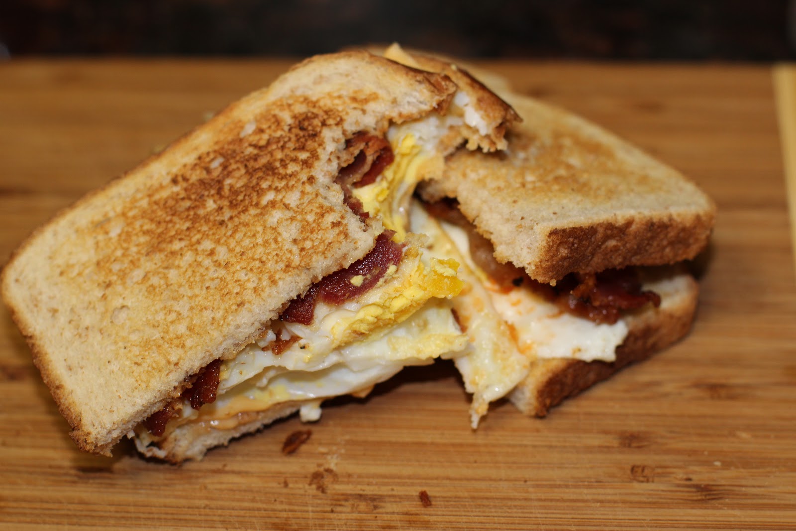 Michelle's Tasty Creations: Breakfast Egg Sandwich