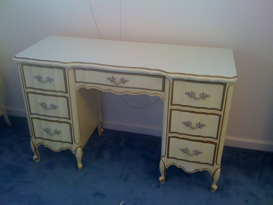 Antique White And Gold Bedroom Furniture Best Furniture
