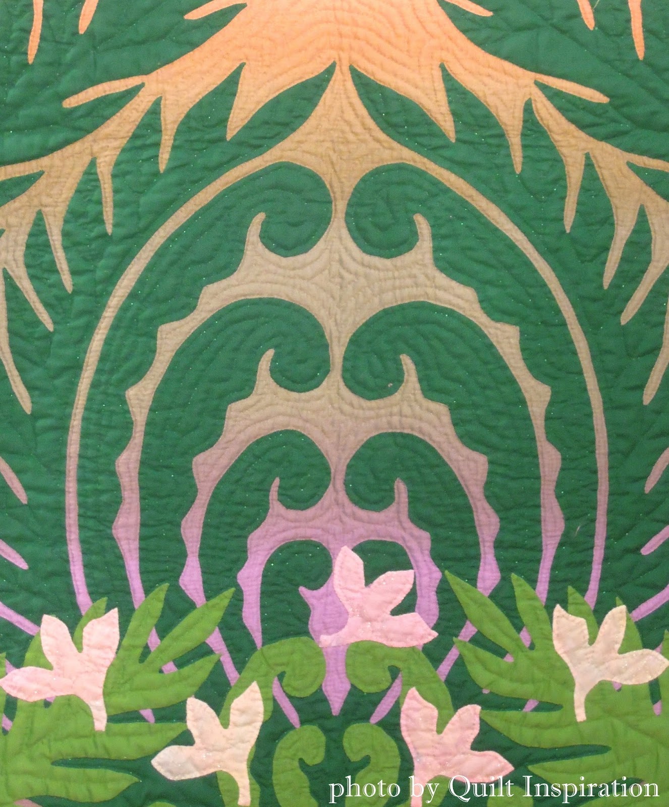 Quilt Inspiration Hawaiian quilts by Japanese masters