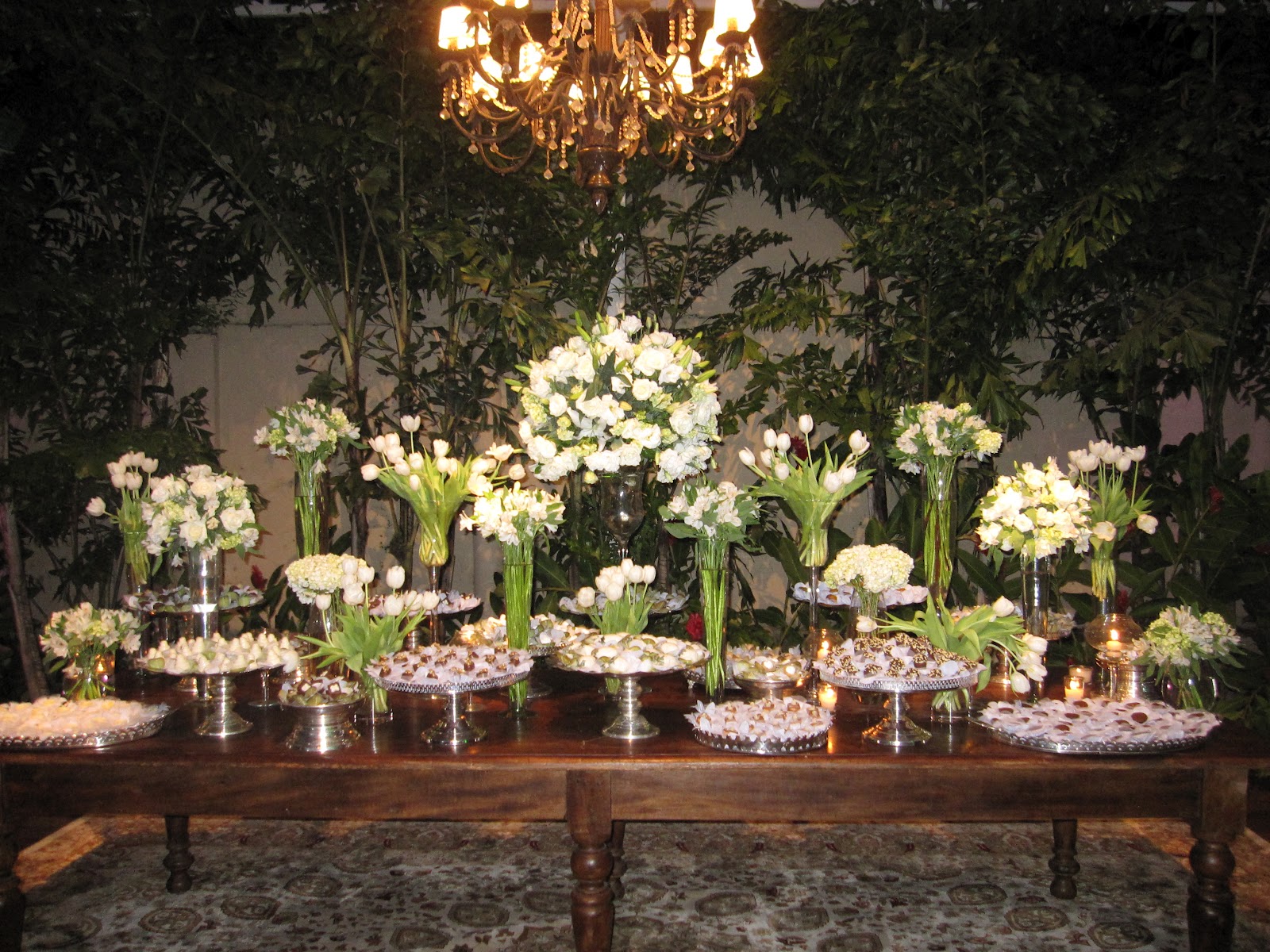 decoracao branca e verde para casamento:Decoração branca e verde, com muitas tulipas, minha flor favorita decoracao branca e verde para casamento:Decoração branca e verde, com muitas tulipas, minha flor favorita