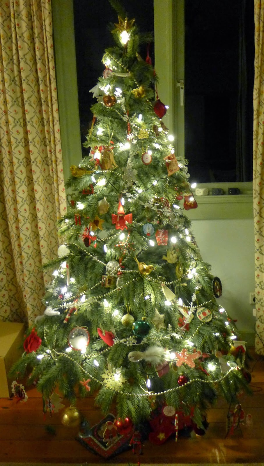 Tonight Emily And I Extricated The Cool White Lights From Under Hundreds Of Ornaments Beads No Easy Task Put Warm Ones On Instead Tonight Emily And I Extricated The Cool White Lights From Under Hundreds Of Ornaments Beads No Easy Task Put Warm Ones On Instead