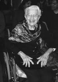 MARÁ TERESA LINARES DE CENTENARIO