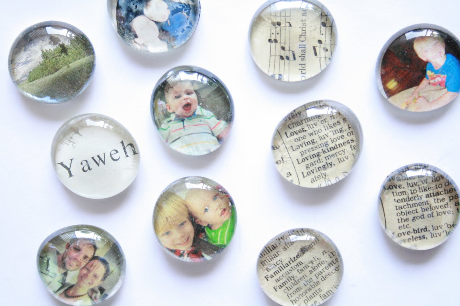 The Creative Place: DIY :: Glass Magnets