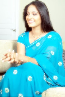 Hot Sexy Bollywood Actress Anushka Shetty photo gallery and information