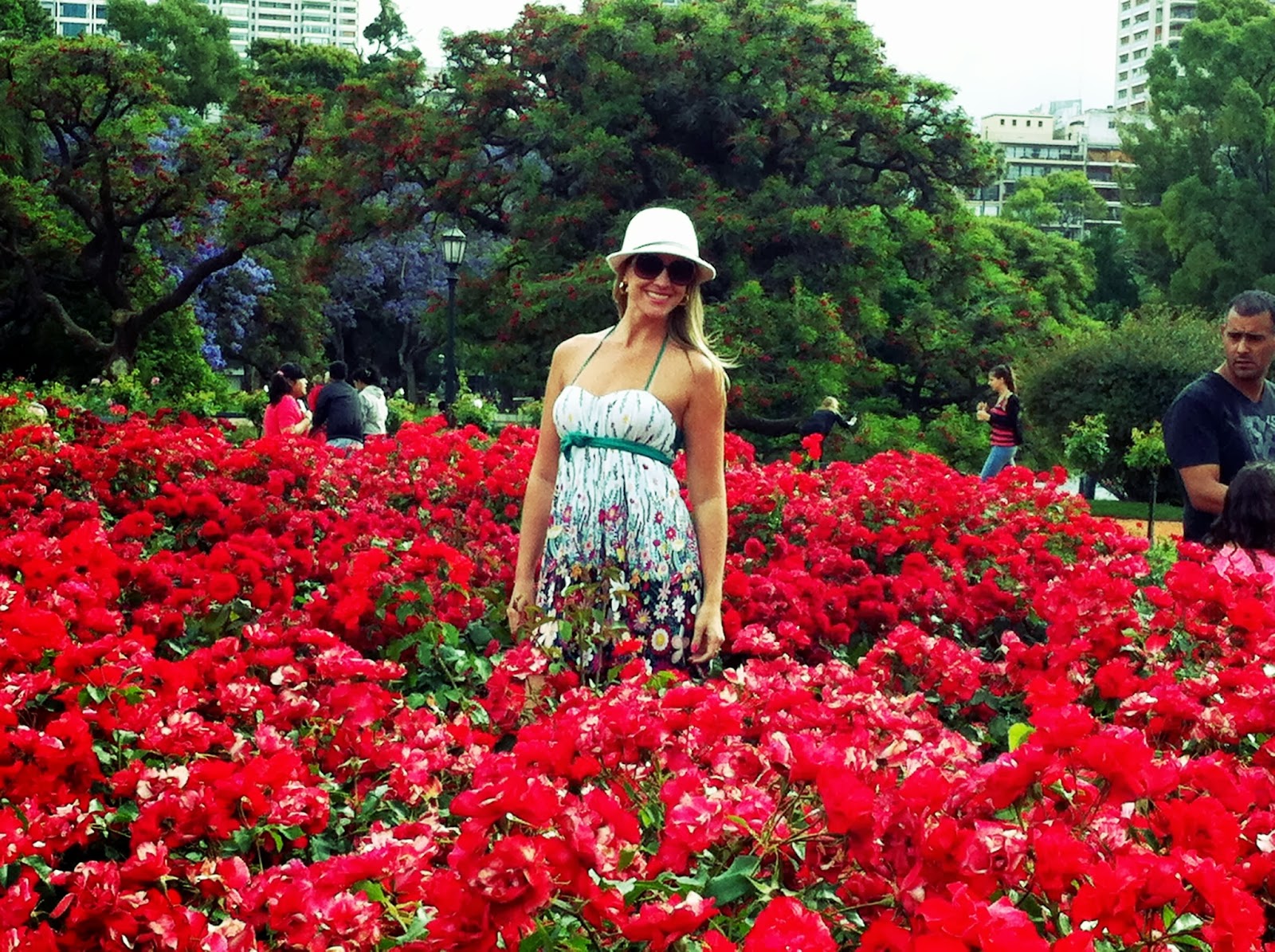 Simone Malagoli El Rosedal, o Jardim das Rosas de Buenos Aires Simone Malagoli El Rosedal, o Jardim das Rosas de Buenos Aires