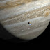 Scoperti incredibili geyser di acqua su Europa