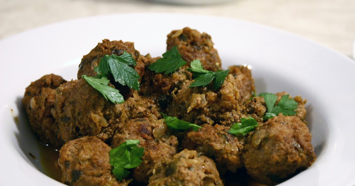 I, too, am here Tajine\Tagine Kefta 'Mchermel or Meatballs with Herbs