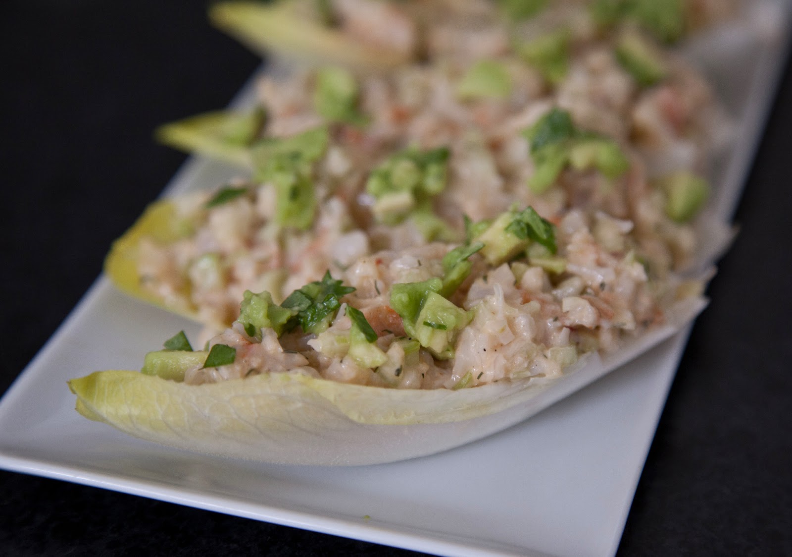 shrimp endive boats foodsazm shrimp avocado on endive boats shrimp endive boats foodsazm shrimp avocado on endive boats