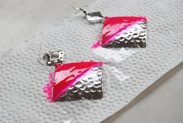 The Pink Doormat: Earrings Makeover with Nail Polish