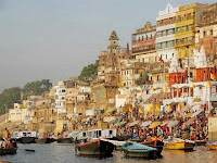 holidays in India Ghats and temples of Varanasi