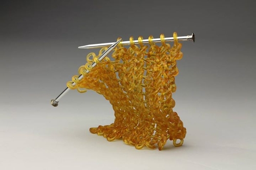 04-Carol-Milne-Glass-Knitted-Sculptures-www-designstack-co