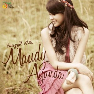 Download Gratis Lagu Maudy Ayunda - Perahu Kertas Mp3 + Lirik Maudy Ayunda - Perahu Kertas
