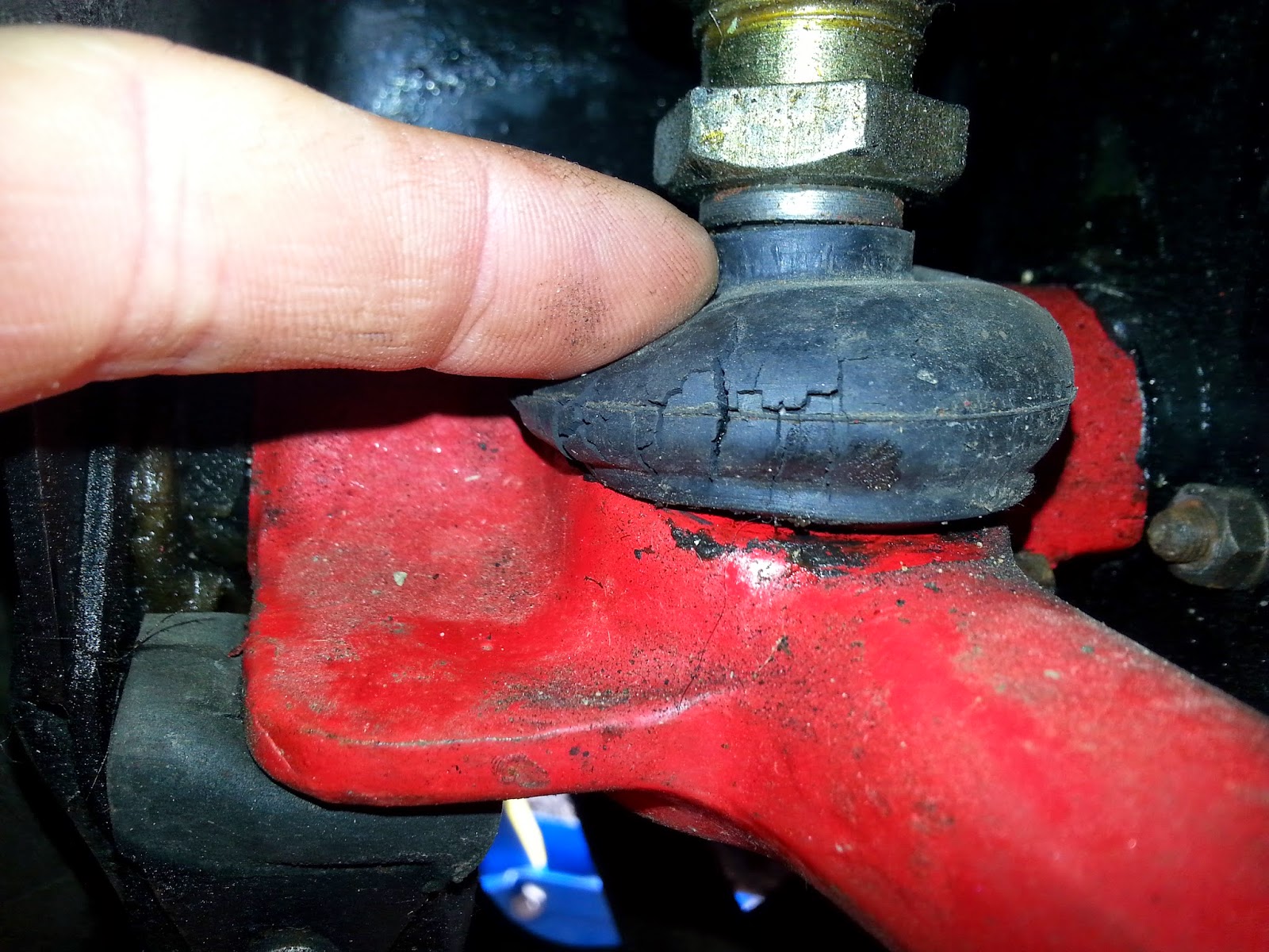 Wayne's Mini Progress Knuckle Joint Dust Covers Knackered