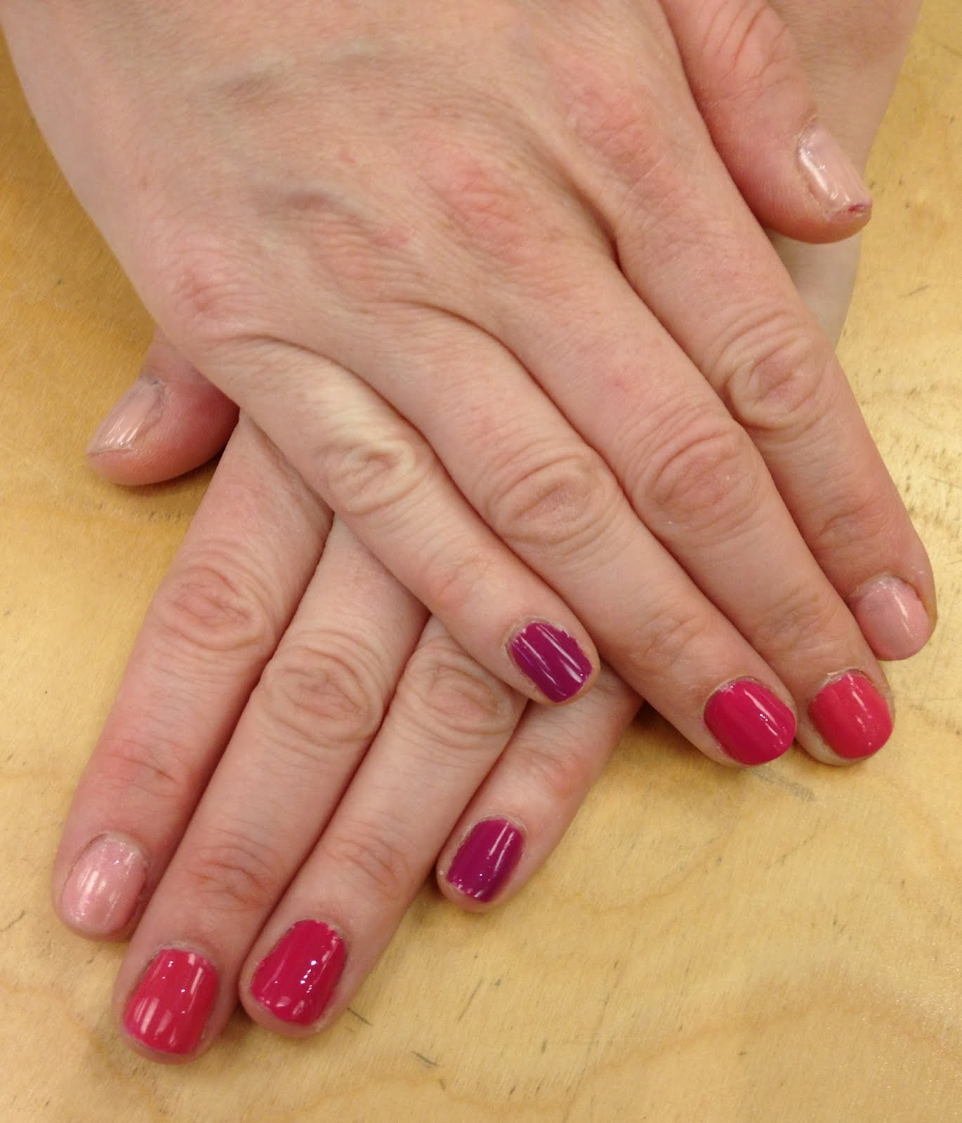 The Beauty of Life: Mani of the Week: Pink Ombre Nails