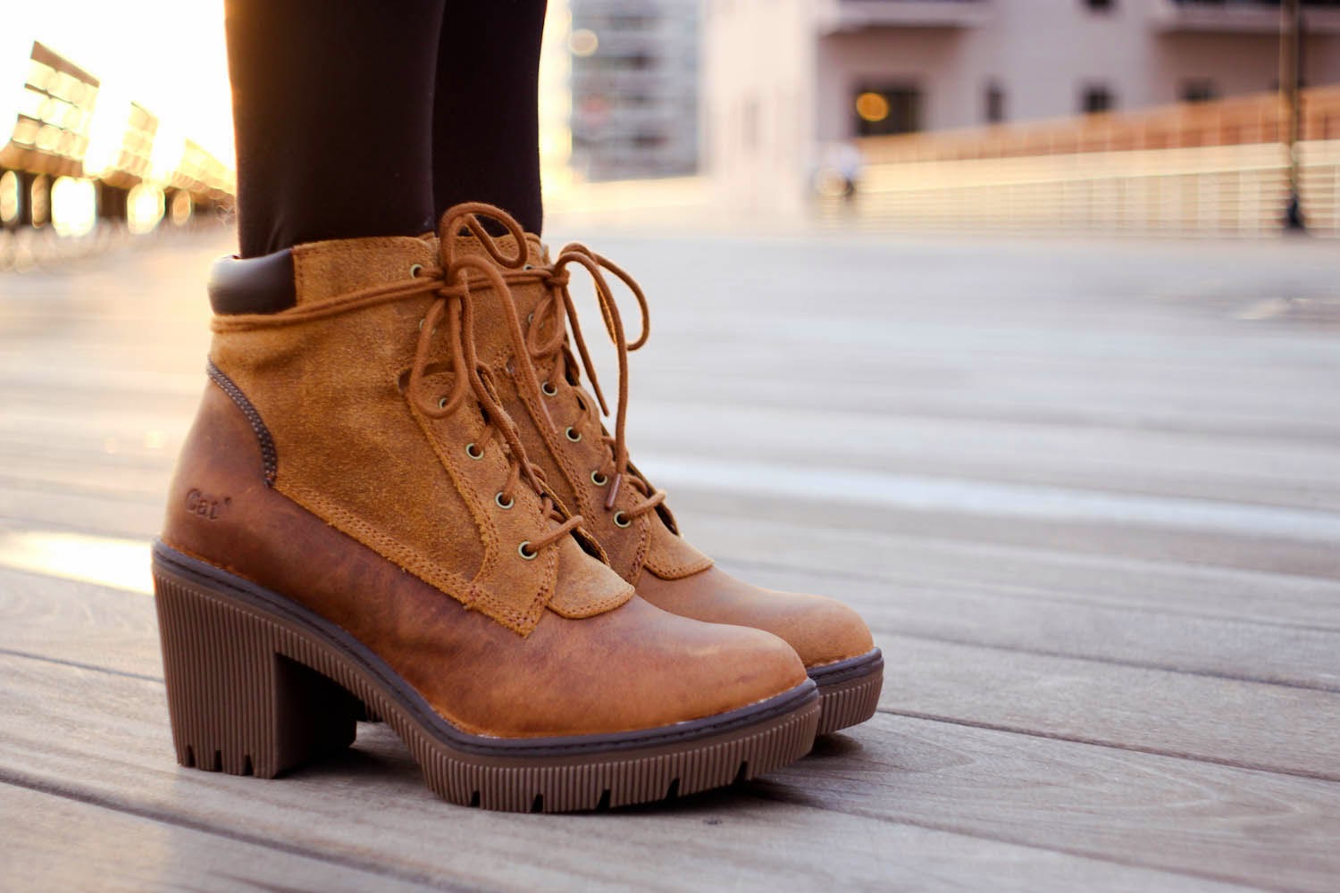 long beach ny boardwalk, nyc vintage fashion blog, cat footwear boots long beach ny boardwalk, nyc vintage fashion blog, cat footwear boots