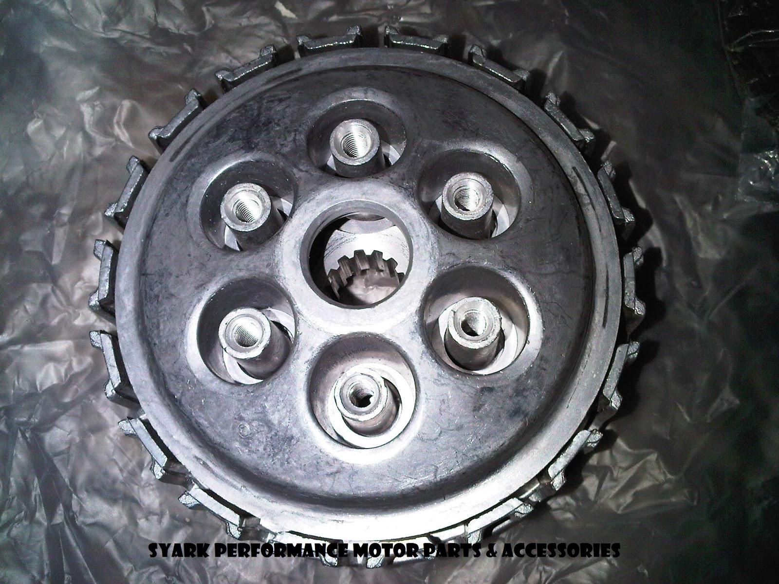 http://4.bp.blogspot.com/-AsGOil7yIdE/TjrI6vILQ5I/AAAAAAAAAcY/0OQn_5c-XSM/s1600/Bandar%252BKuala%252BLumpur-20110731-00421.jpg
