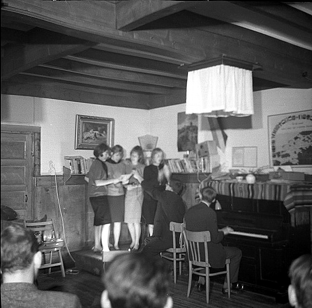 Werkweek in Clubhuis Ingeborg in Oud-Leusden in april 1964