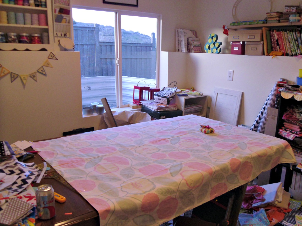 Ameroonie Designs Creating a Custom Roman Shade a tutorial