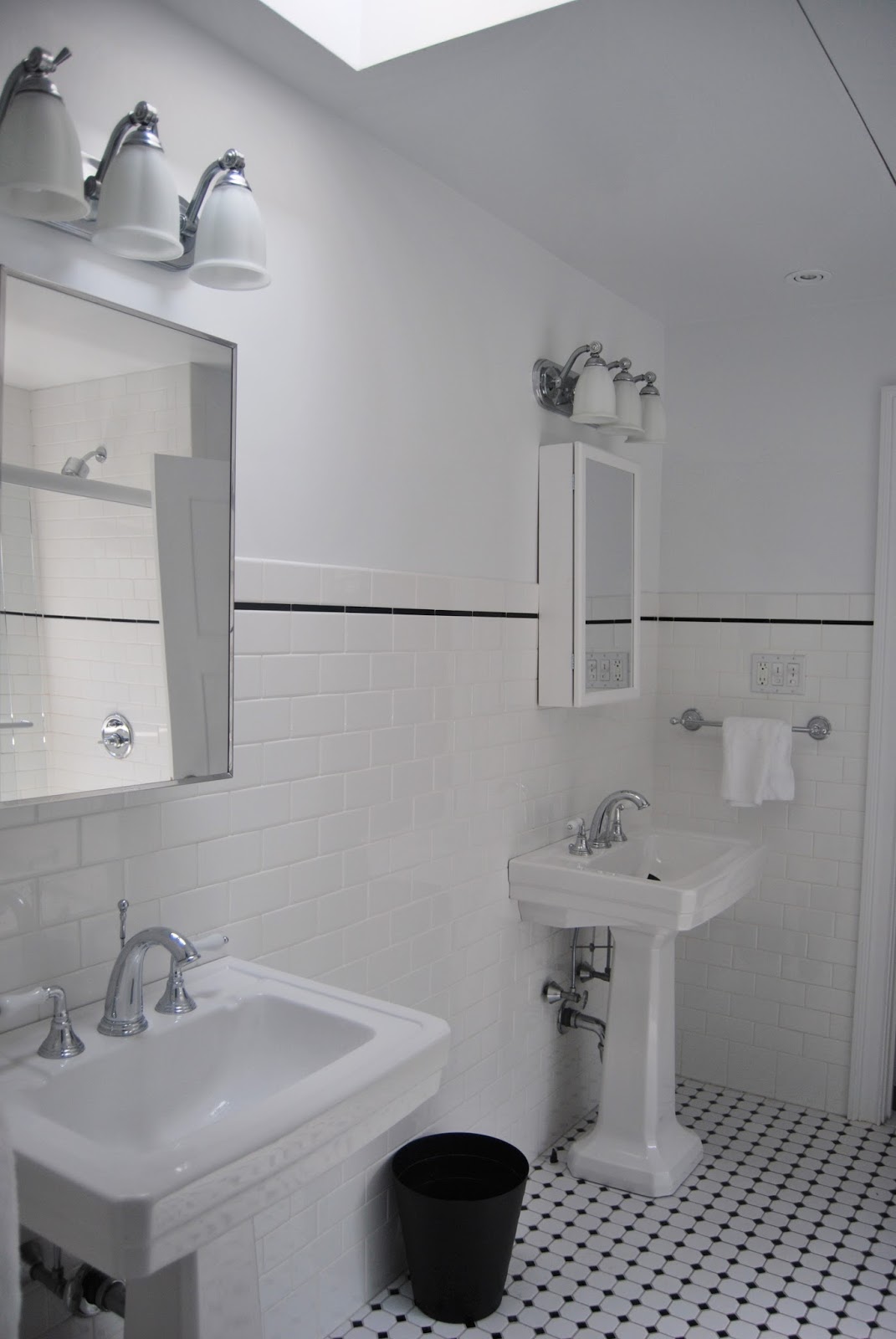 L'atelier du 23: salle de bain noir & blanc