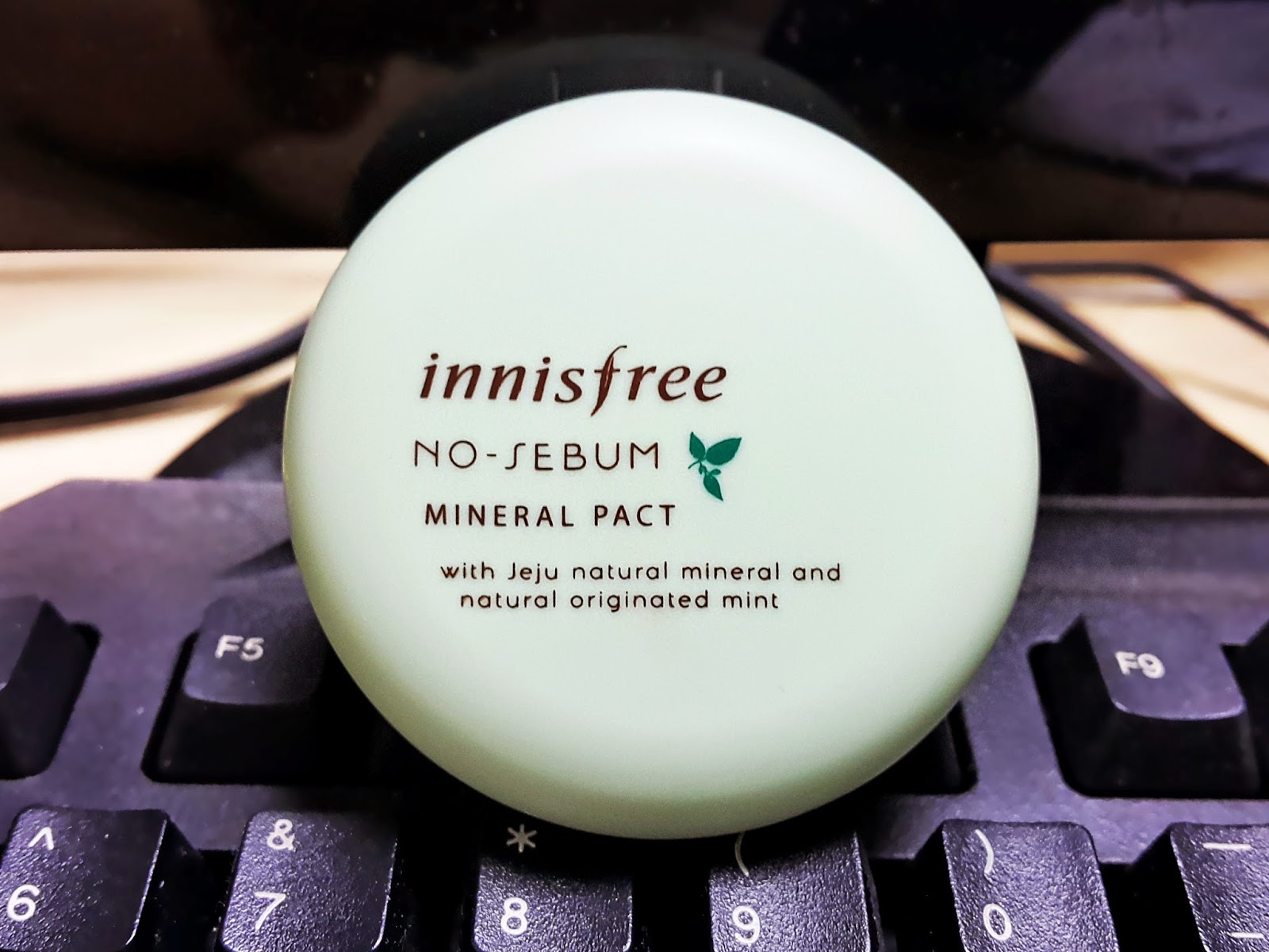 [Review] Innisfree No Sebum Mineral Powder Pact Just An Ordinary Girl
