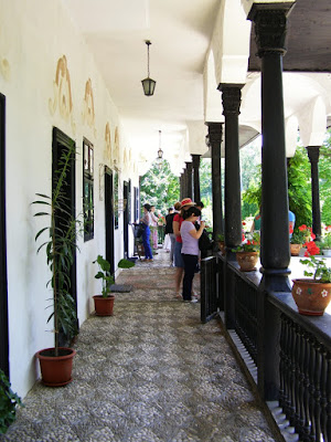 Conacul Bellu veranda veranda Conacul Bellu