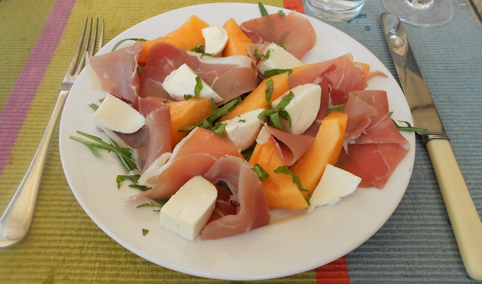 fridaynightdinnerbox fri28sept melon & ham salad, port dressing