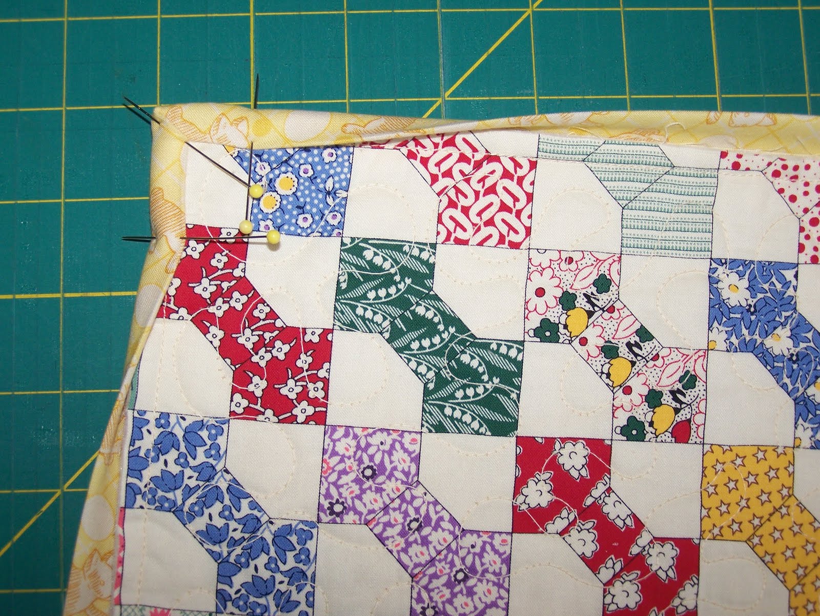 Busy Hands Quilts Tutorial Machine Sewn Double Fold Binding